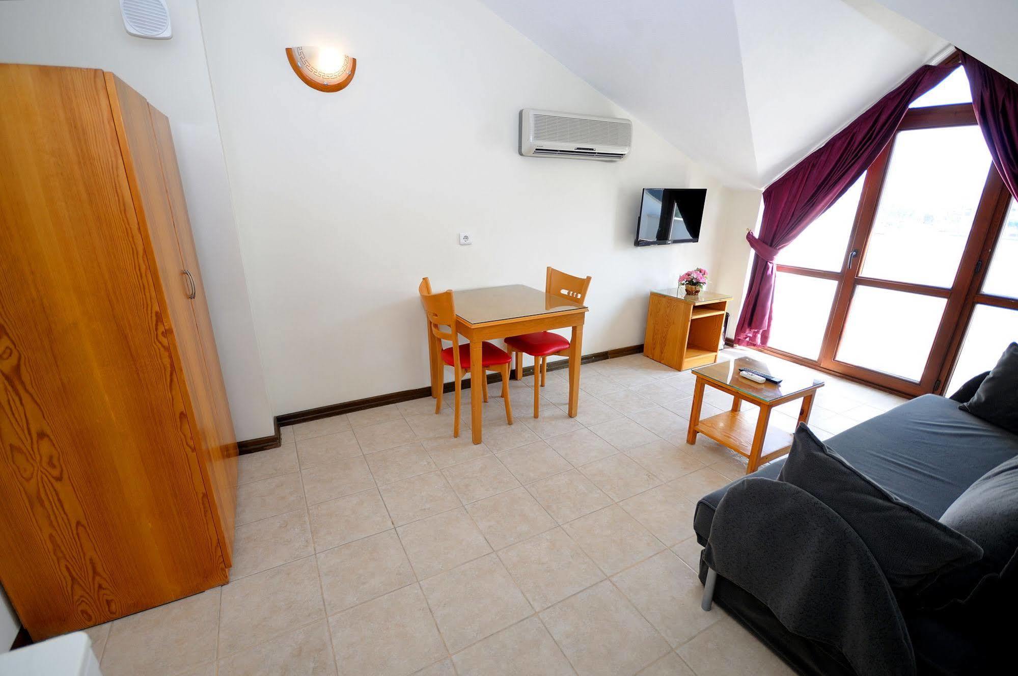 Fora Apart Hotel Datça Exteriör bild